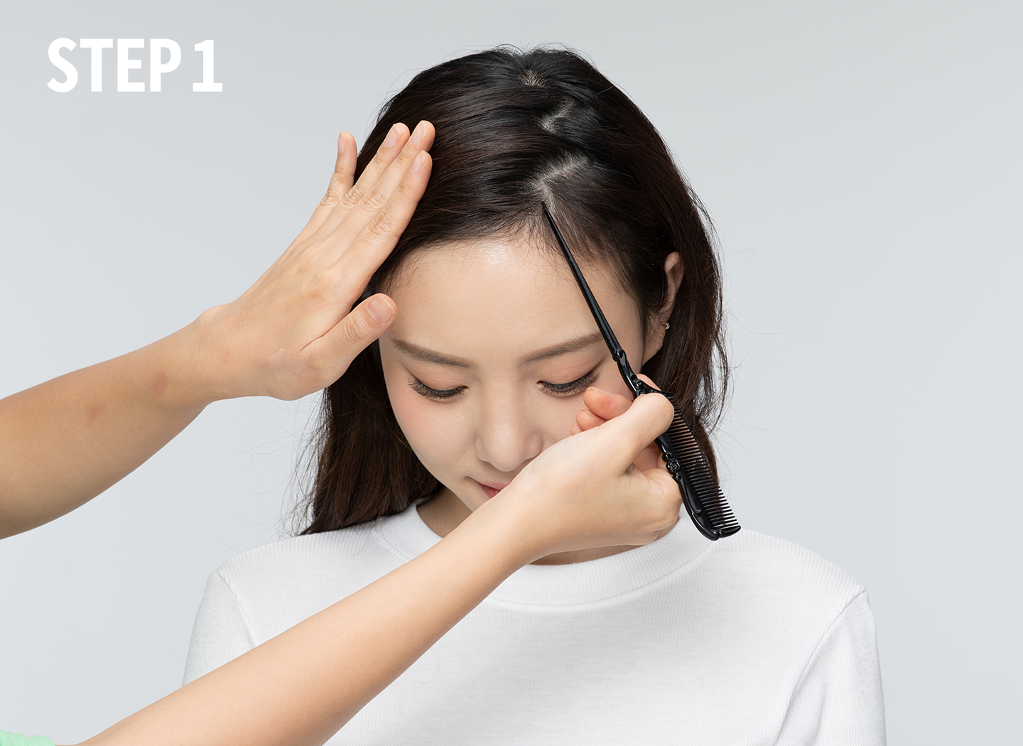 2:8 내추럴 로우 포니테일 하는 방법 1
